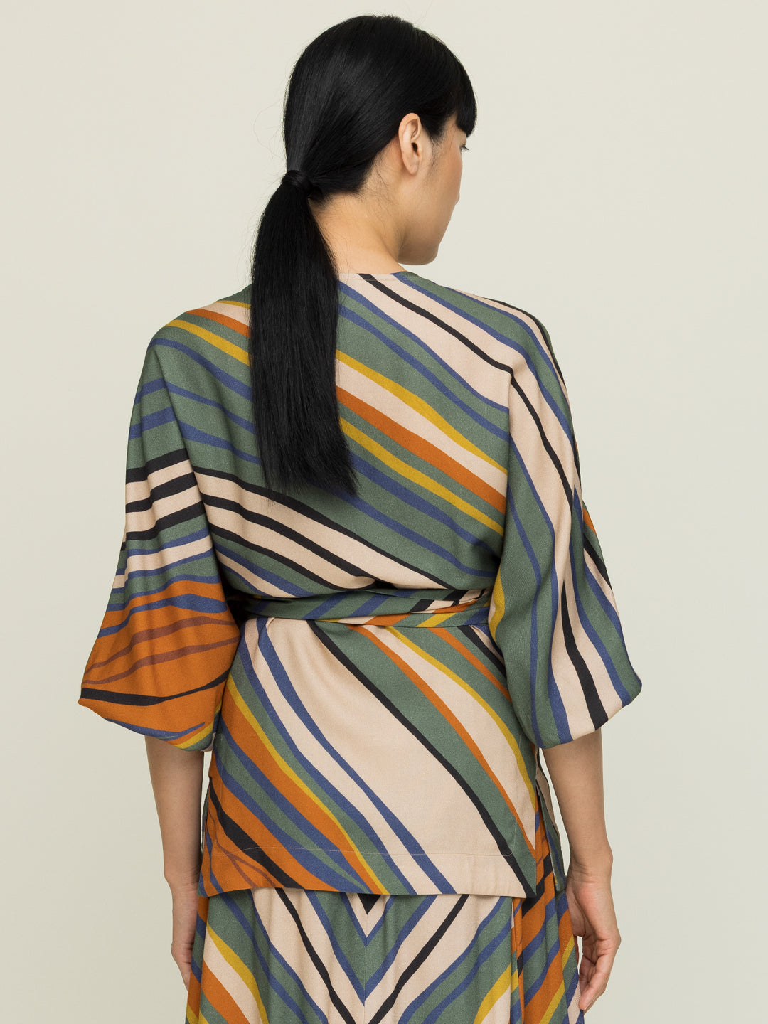 Isabel Wrap Blouse Ecovero Twill Buckling print