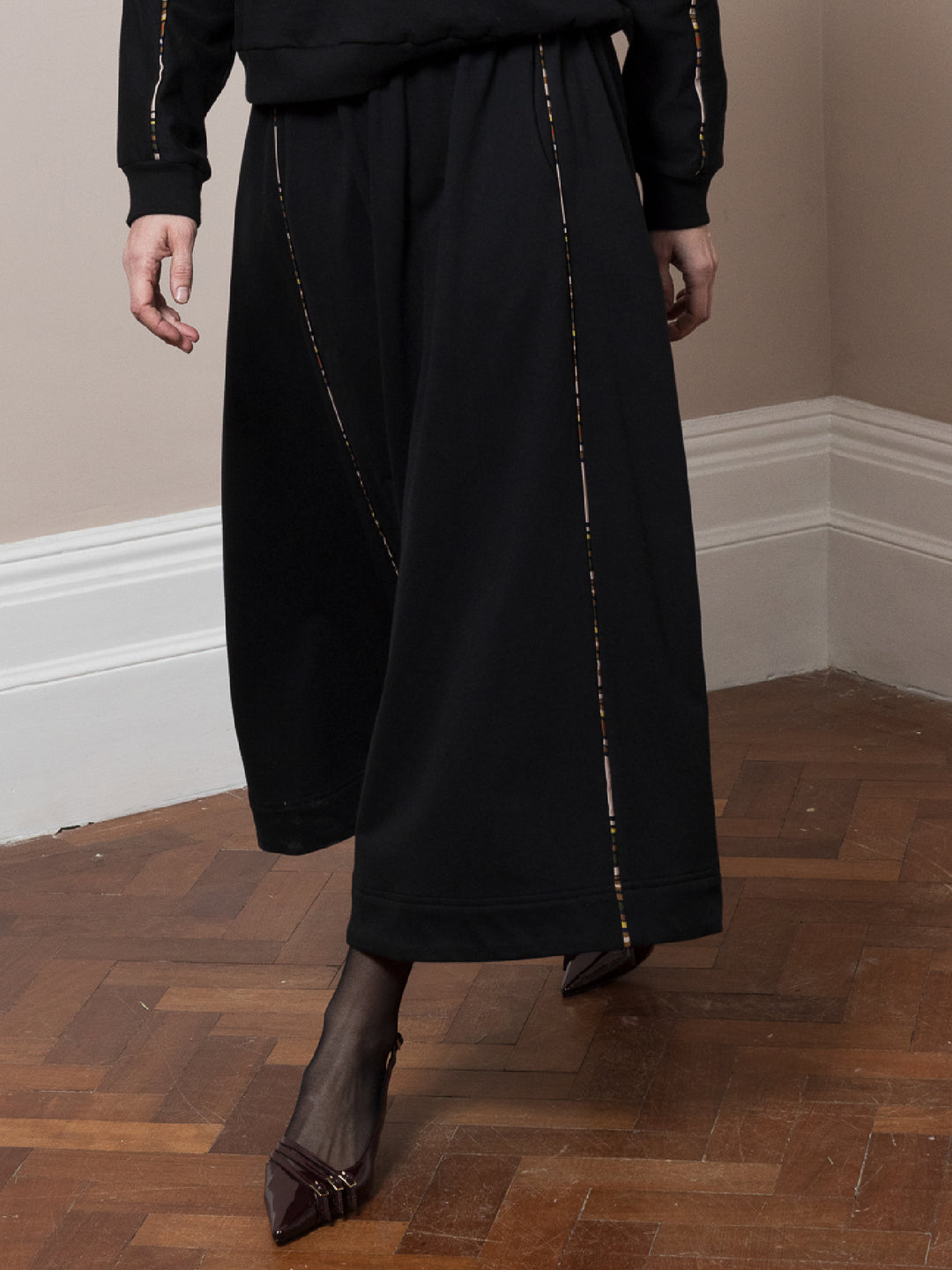 Sadie Double Piping Skirt Black Cotton Fleece