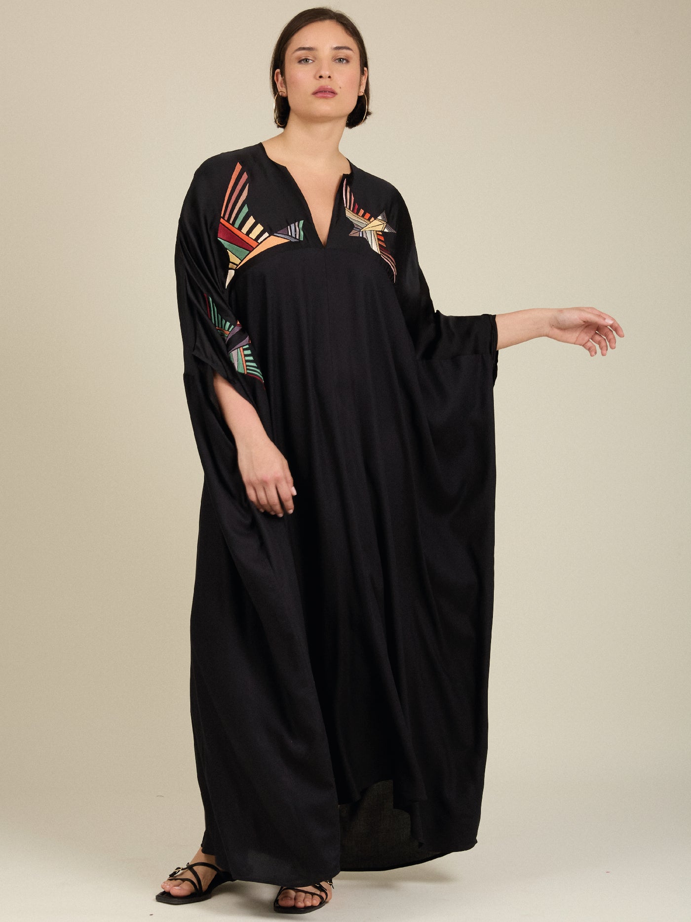 Super kaftan dress black embroidered - COMING SOON