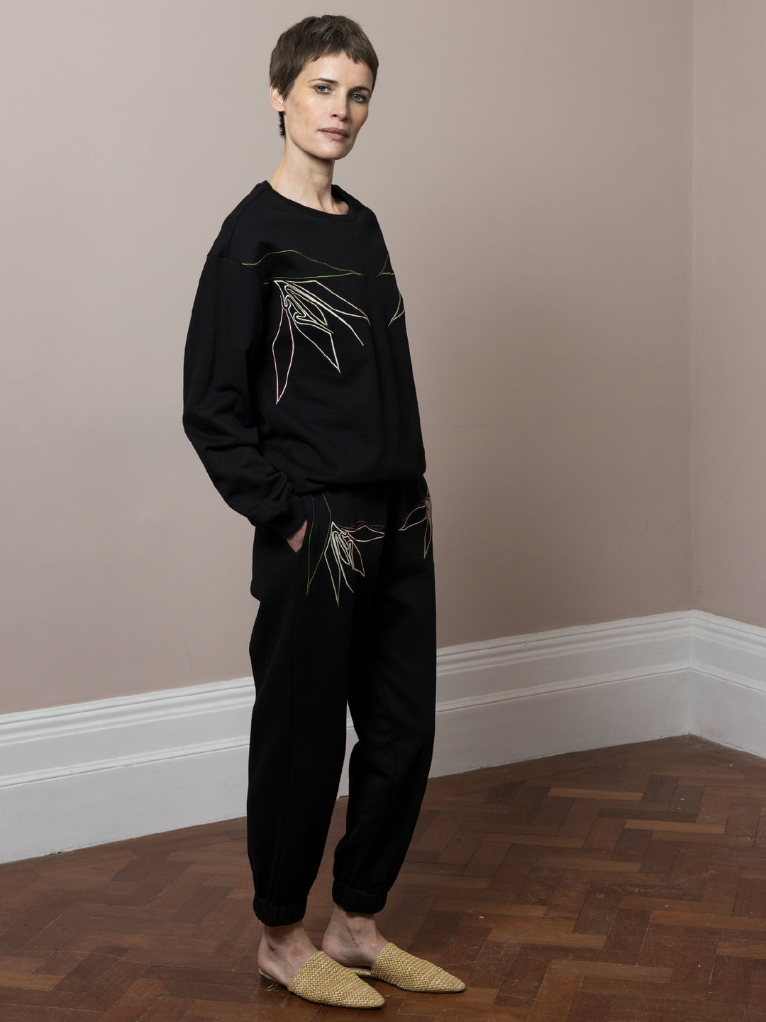 Susie Embroidered Sweatshirt Black Cotton Fleece