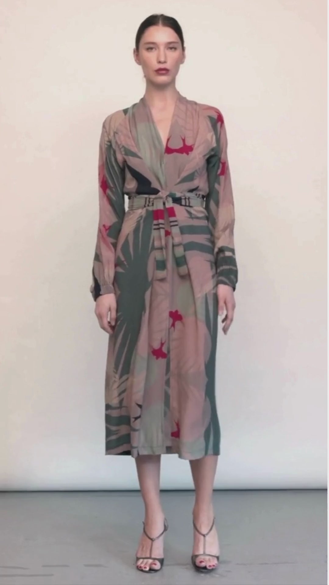 Glorious Venice long sleeve midi dress